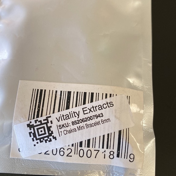 7 Chakra lava rocks with bead stones bracelet. - Picture 2 of 3